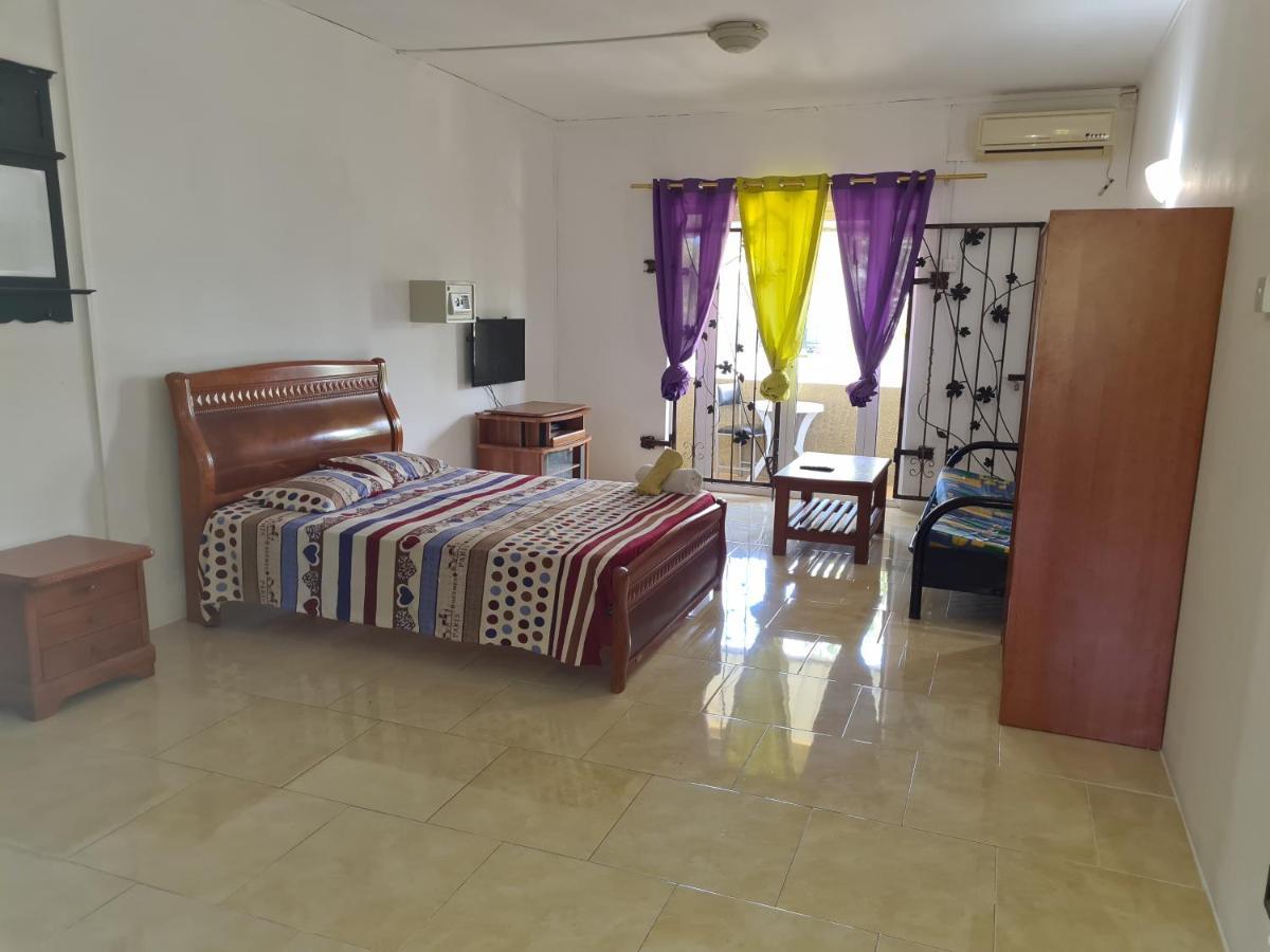 Oasis Tropical Aparthotel Pereybere Beach Екстериор снимка