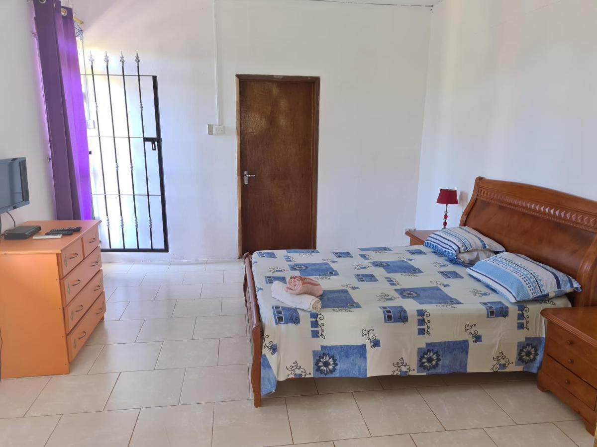 Oasis Tropical Aparthotel Pereybere Beach Екстериор снимка